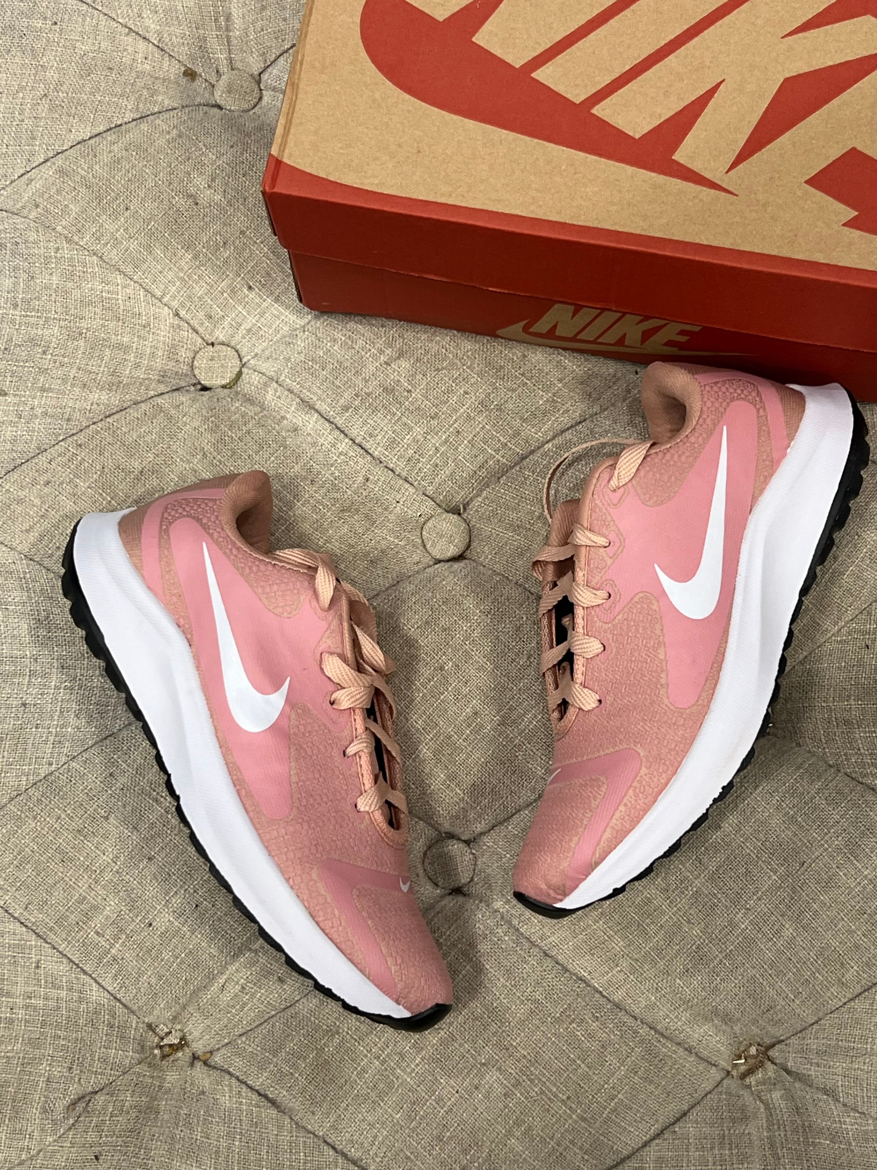 Zapa Roma NK Zoom Rosa