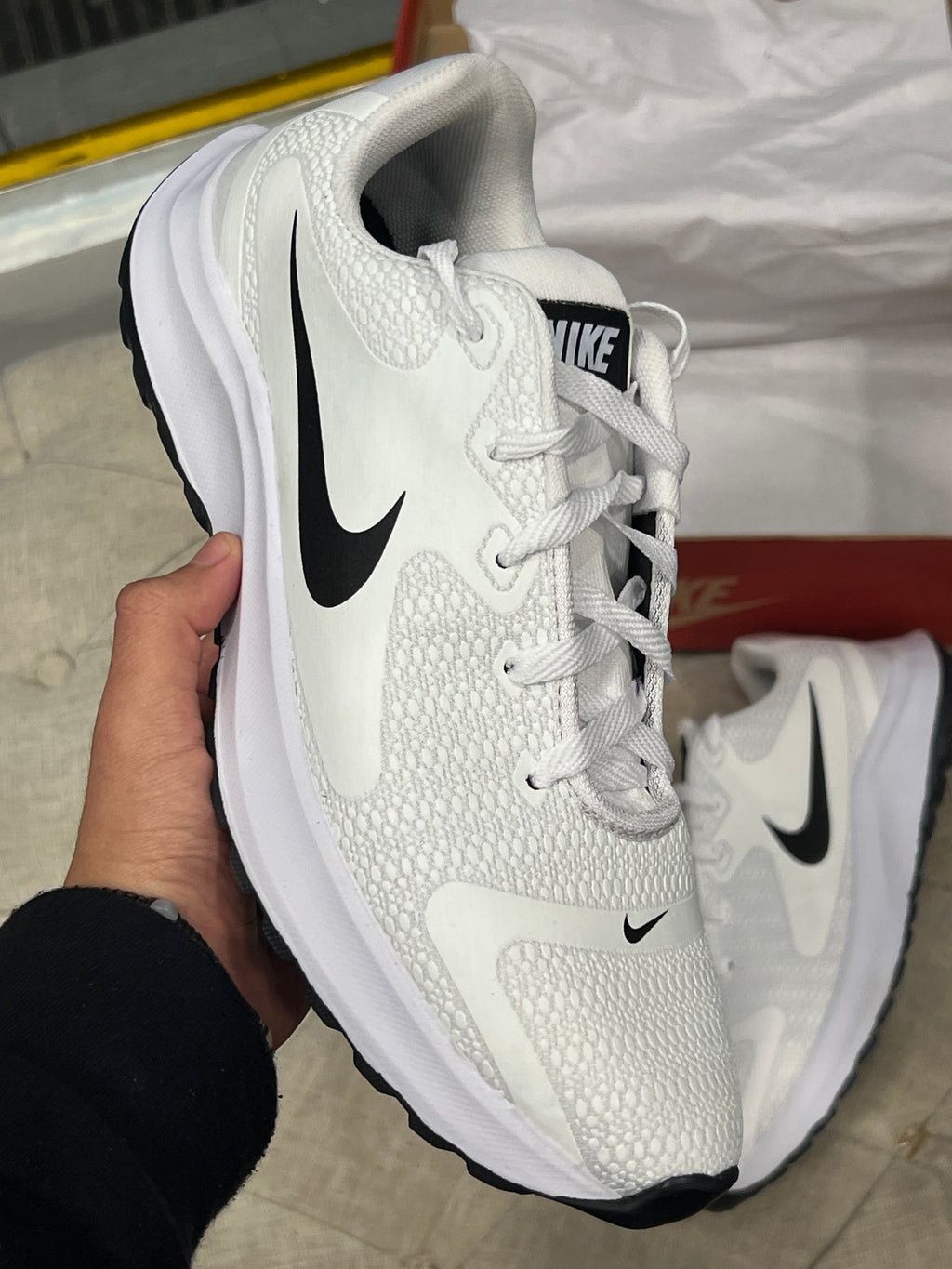 Zapatilla Roma NK Zoom Blanca