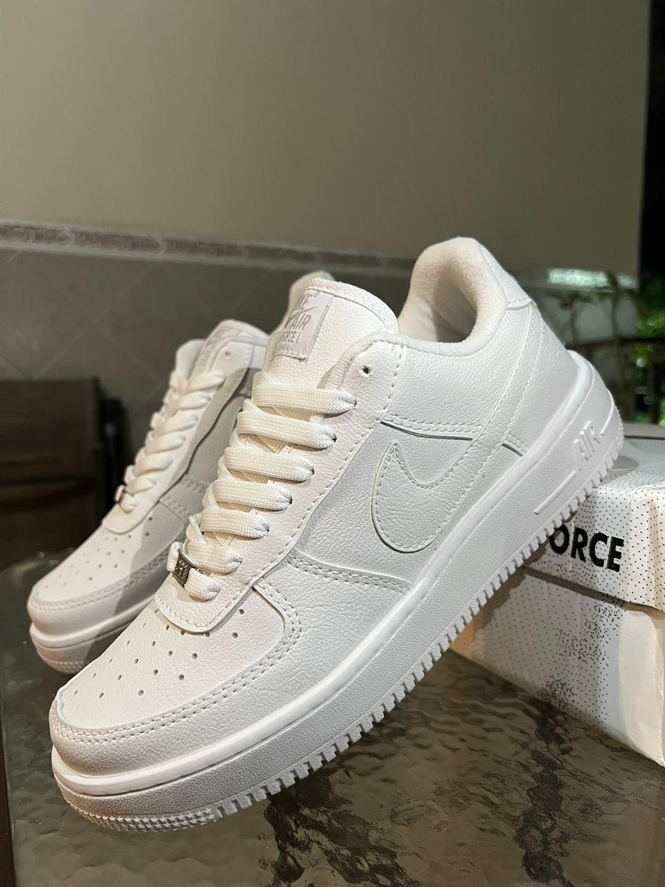 Zapatilla Roma NK AF Blanca