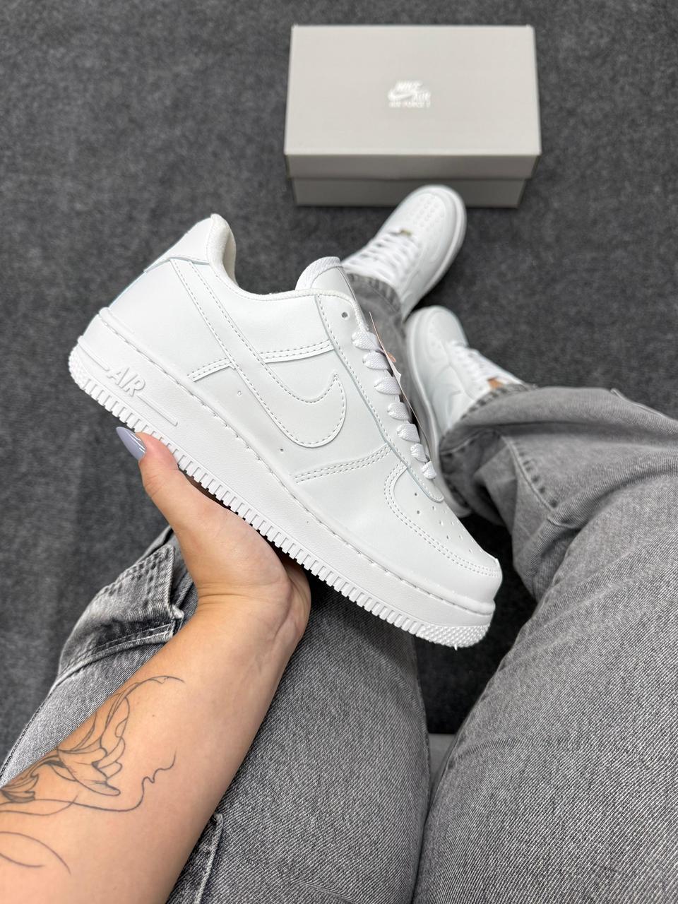 Zapatilla Roma NK AF Blanca