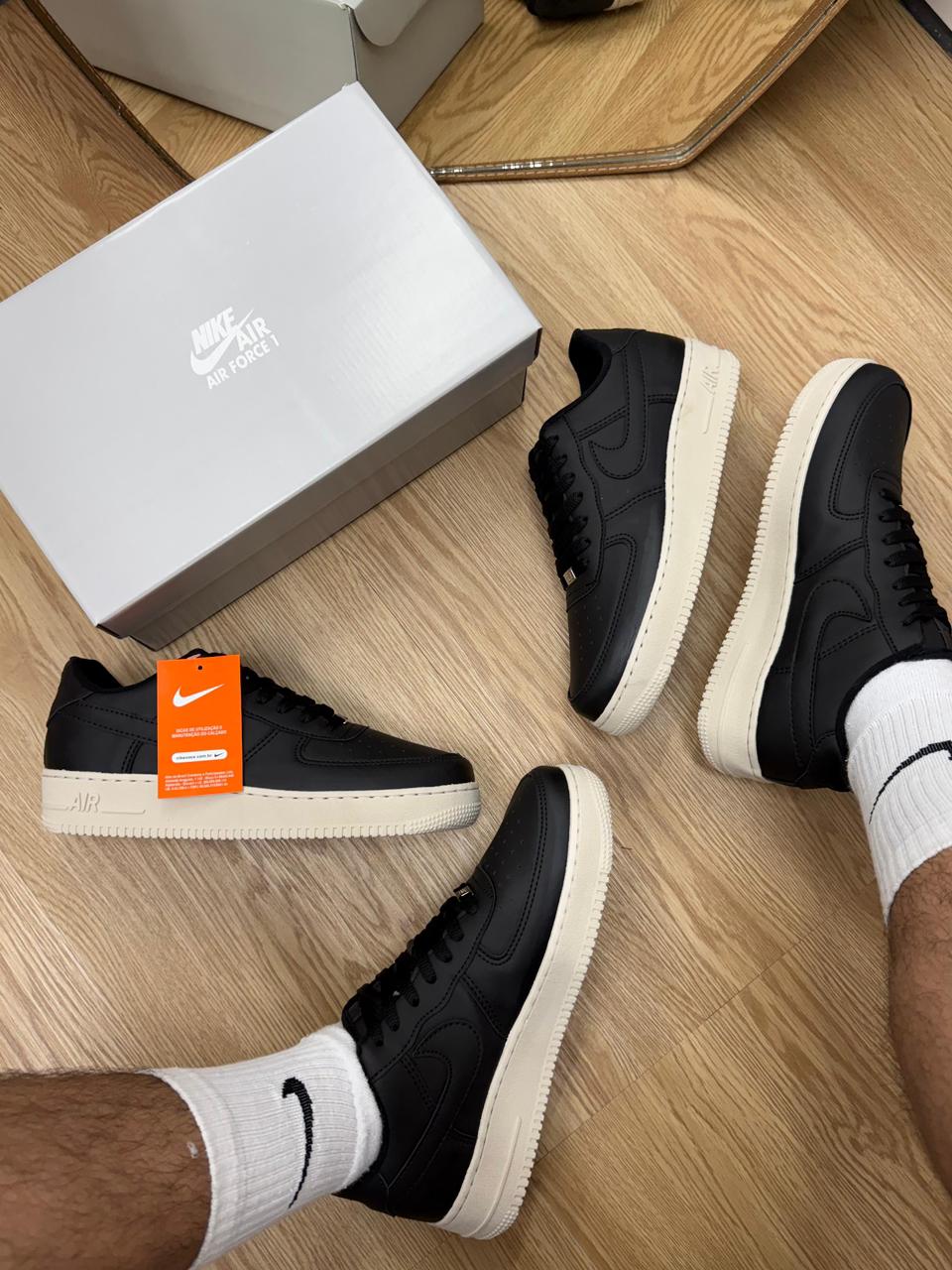 Zapatilla Roma NK AF Negras
